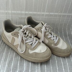 Veja Vegan Sneakers V-10 B-Mesh White Natural Pierre